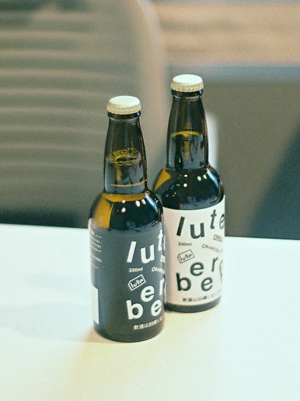 ライフスタイルプロダクト第1段となるクラフトビール「lute beer β」。今後は、ビール以外のプロダクト開発もしていく予定とのこと。
